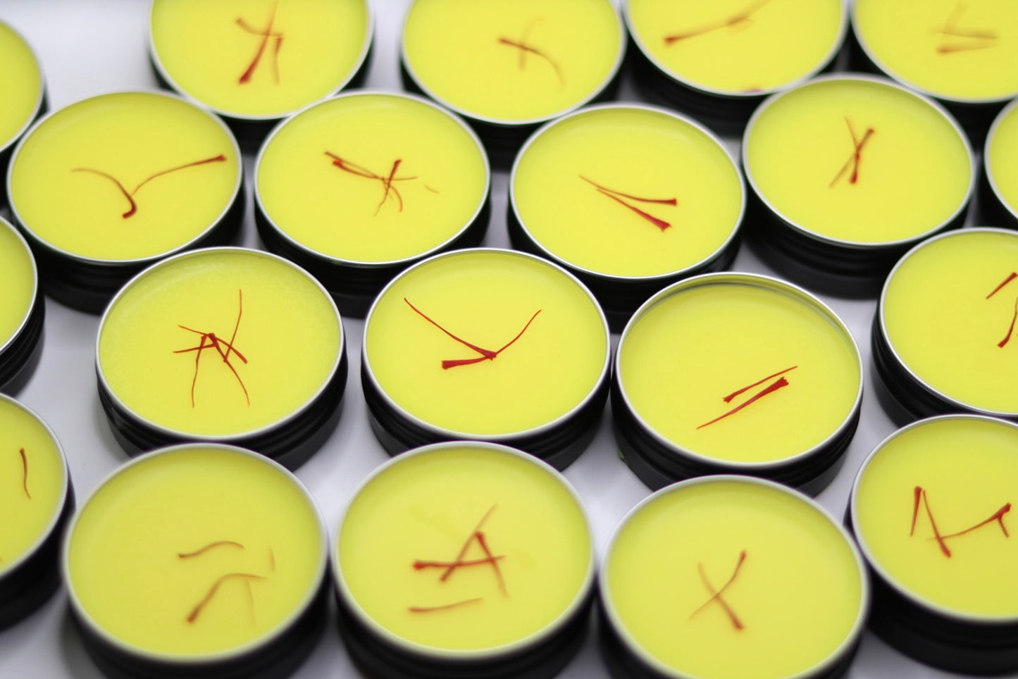 Antioxidant-Rich Reparative Solid Saffron Serum