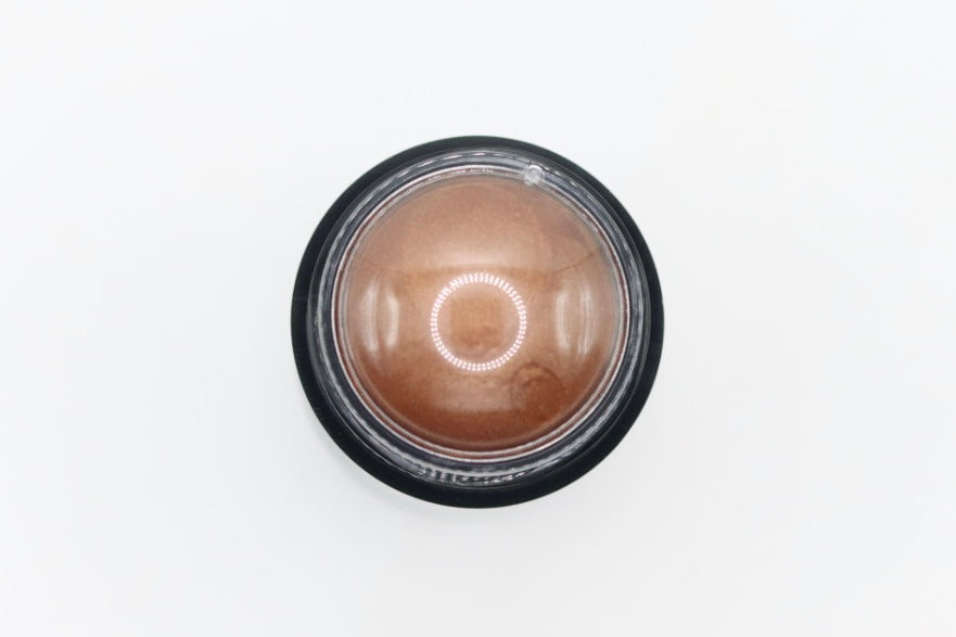 Ultra Pigmented & Moisturizing Tallow Bronzer Stick